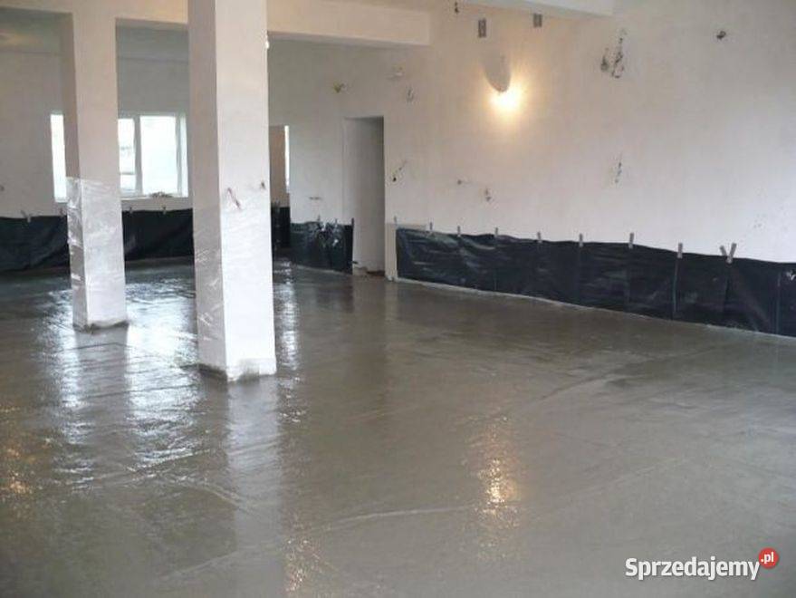 Sala 200m2 zaplecze 100m2 Piętro 1 Zielonka sprzedam