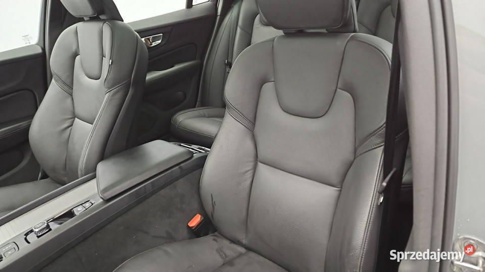 Volvo V60 Cross Country Ultimate B4 D AWD aut Z autoalarm mazowieckie Warszawa sprzedam