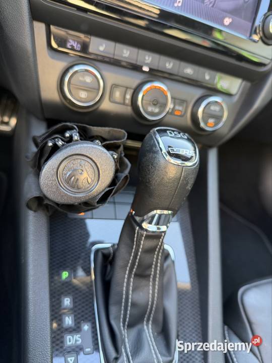 Skoda Octavia VRS 2015r sedan rally Green Pearl odtwarzacz DVD Porajów sprzedam