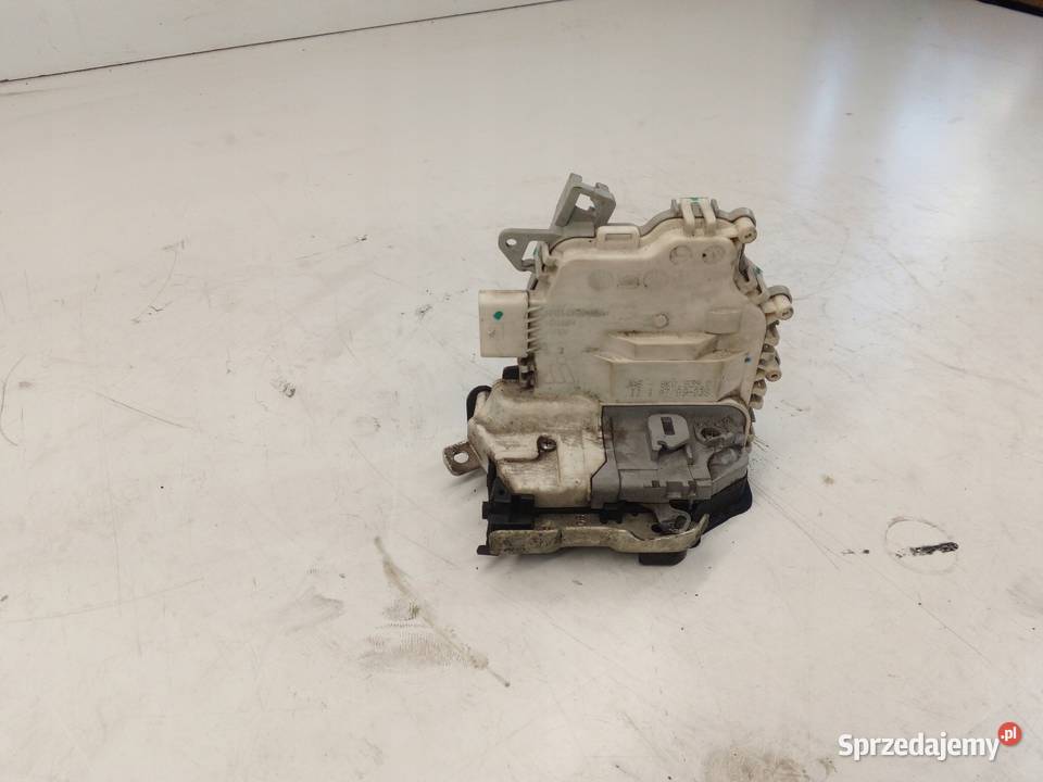 ZAMEK DRZWI PRAWY TYŁ AUDI A4 B8 A5 Q5 Przystajń