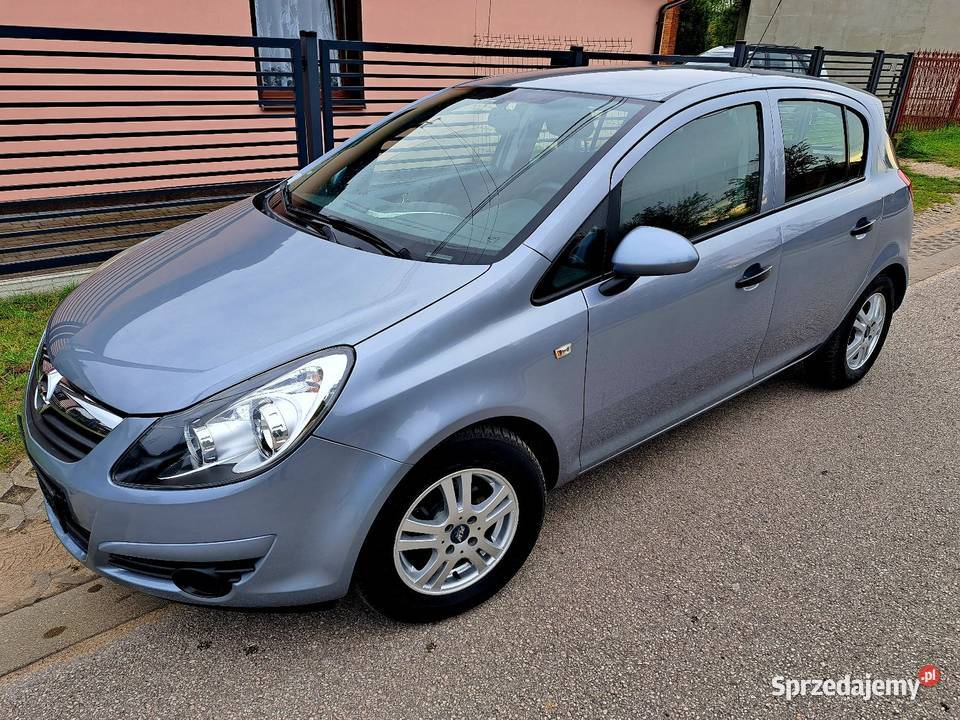 Śliczna bezwypadkowa corsa 2009r Hatchback sprzedam