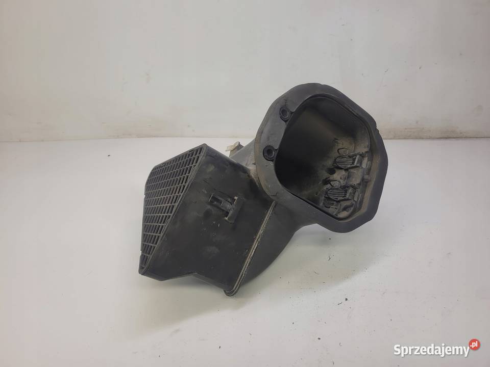 OBUDOWA FILTRA POWIETRZA WLOT AUDI Q7 7L0819049 osobowe Przystajń