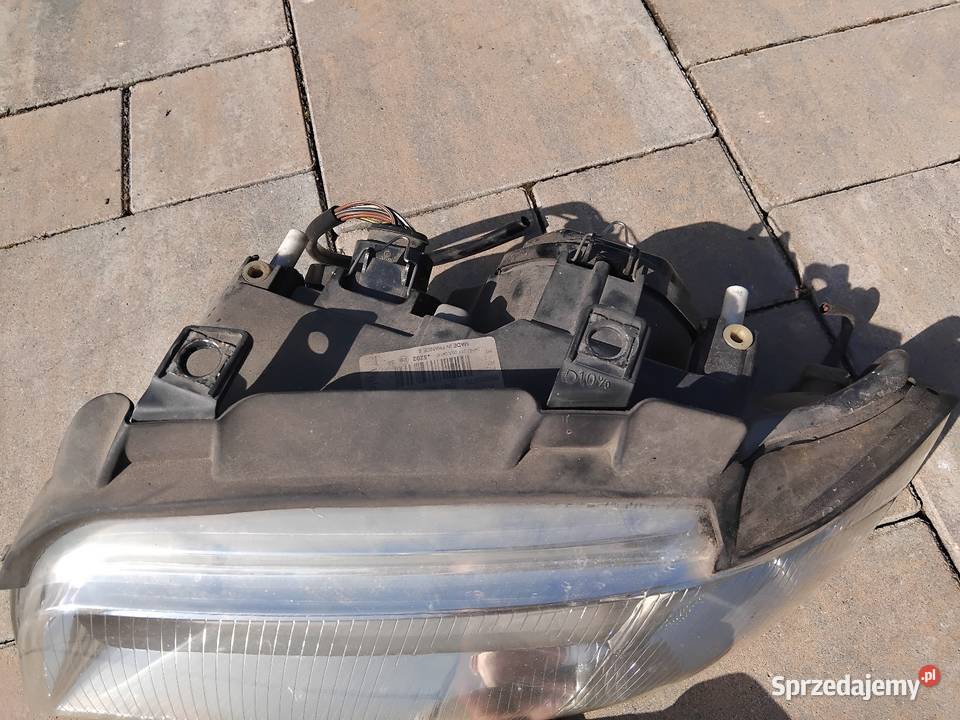 Lampa lewa przód reflektor Audi A4 B5 FL Valeo Grodków