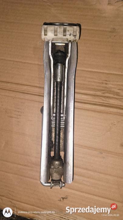 Lewarek pod auto podnośnik A6 C6 4F oryginał Rok produkcji 2007 Pozostałe Lubin