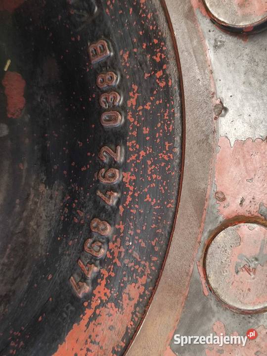 Zwolnica zwrotnica półoś Massey Ferguson 8170 Wilkowo