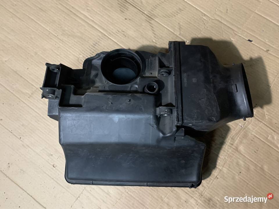 Obudowa filtra powietrza 8200420871 Renault osobowe Szczecin