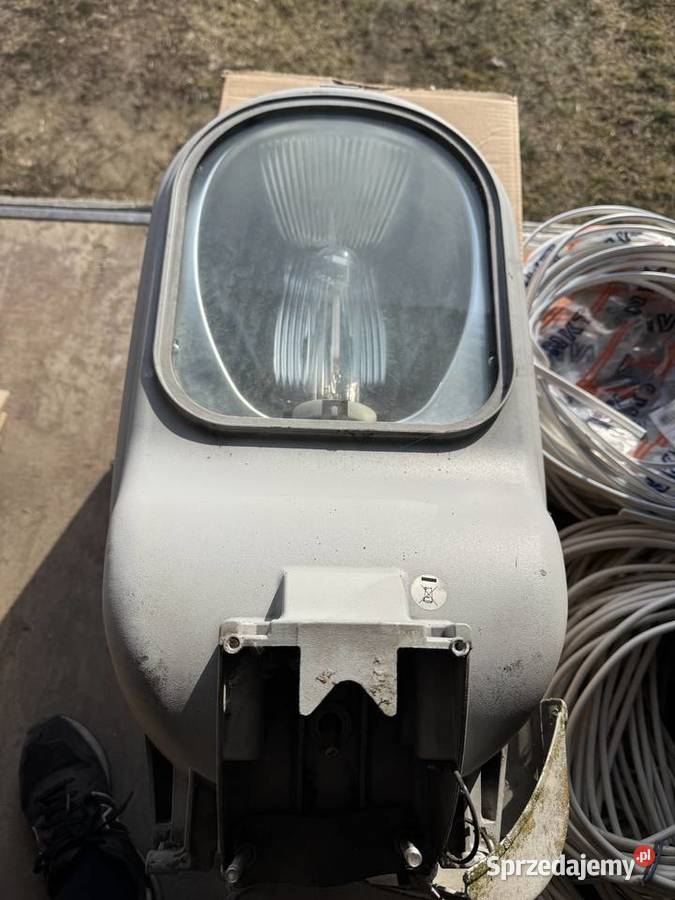 Lampy sodowe Philips moc 15 W krótkie wysięgniki