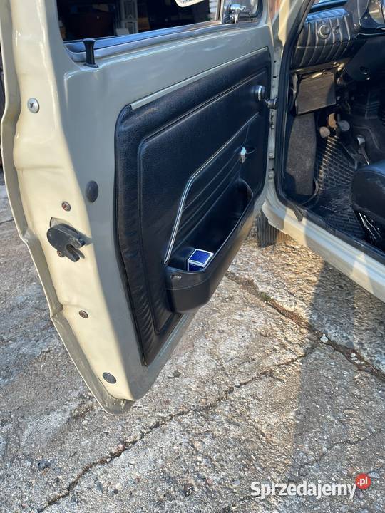 polski fiat 126p 1977r Rok produkcji 1977