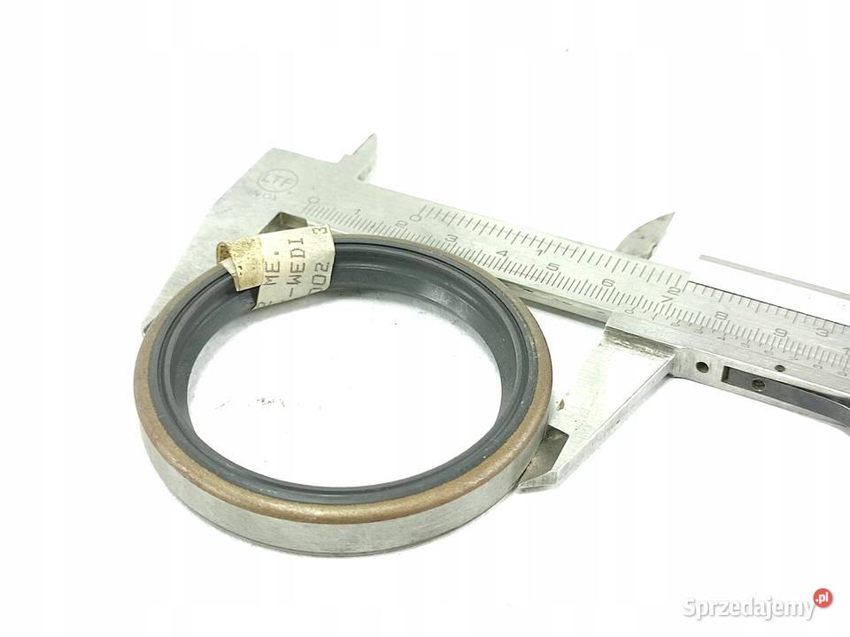 USZCZELNIACZ PÓŁOSI MITSUBISHI LANCER 16