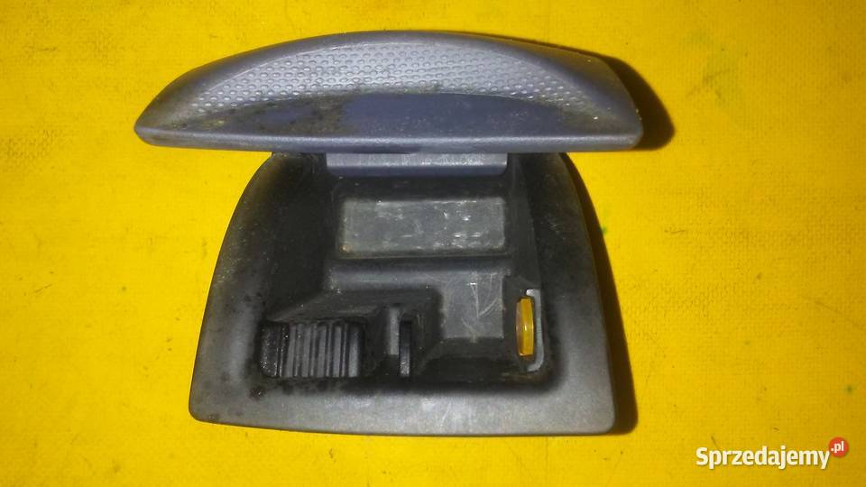 popielniczka Renault Clio 2 Lift 0106 Piotrków Trybunalski