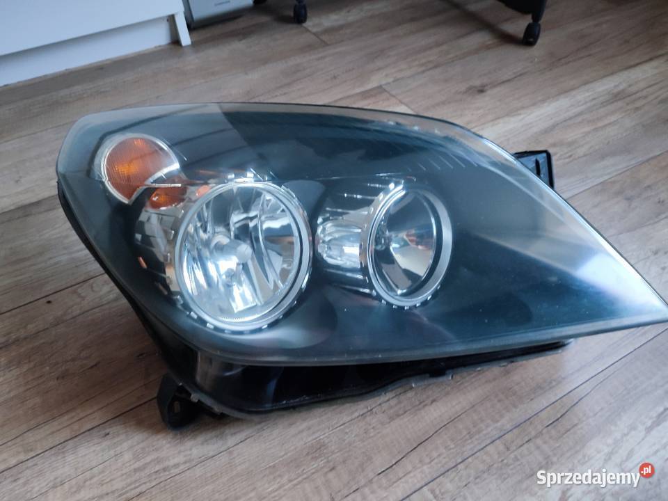 Lampy przednie opel astra H GM HELLA kujawsko-pomorskie Włocławek