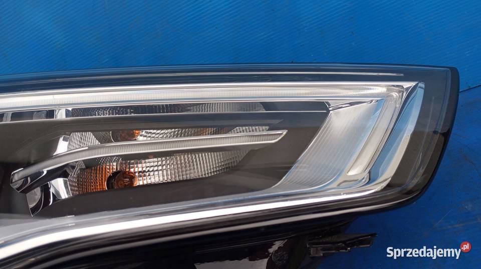 Reflektor Przód strona prawa Audi A3 S3 8V Nowy Tomyśl