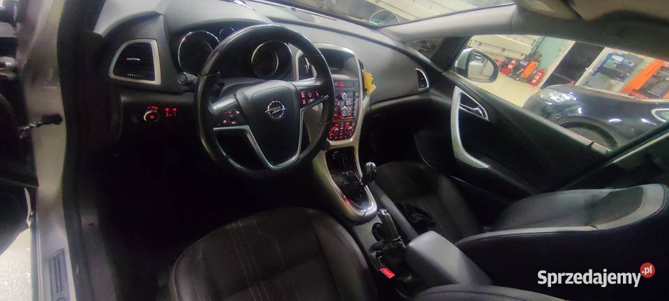 Opel Astra J Szczecin