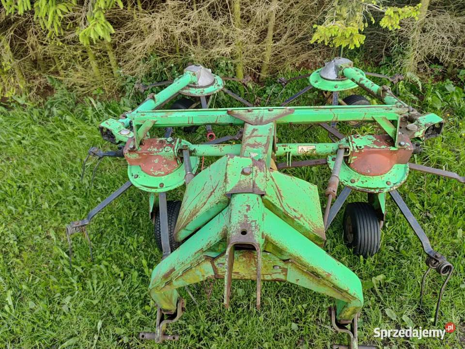 Przetrząsarka DeutzFahr Deutz-Fahr Zgrabiarki i przetrząsacze pomorskie Sierakowice