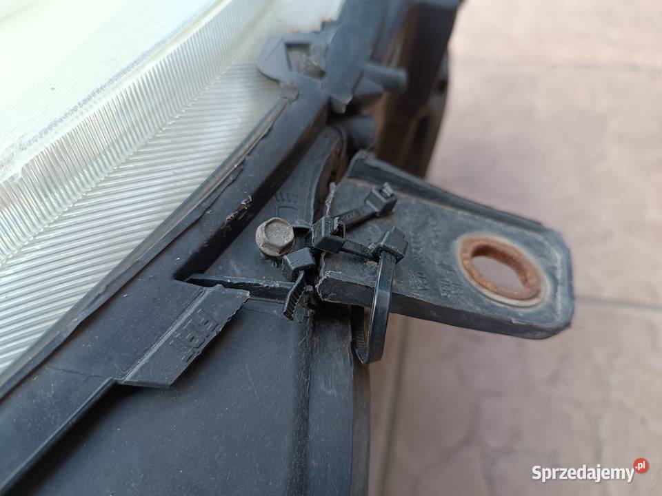 Fiat Croma 2 II fl Lift 0811 Lampa reflektor Rok produkcji 2009 Częstochowa