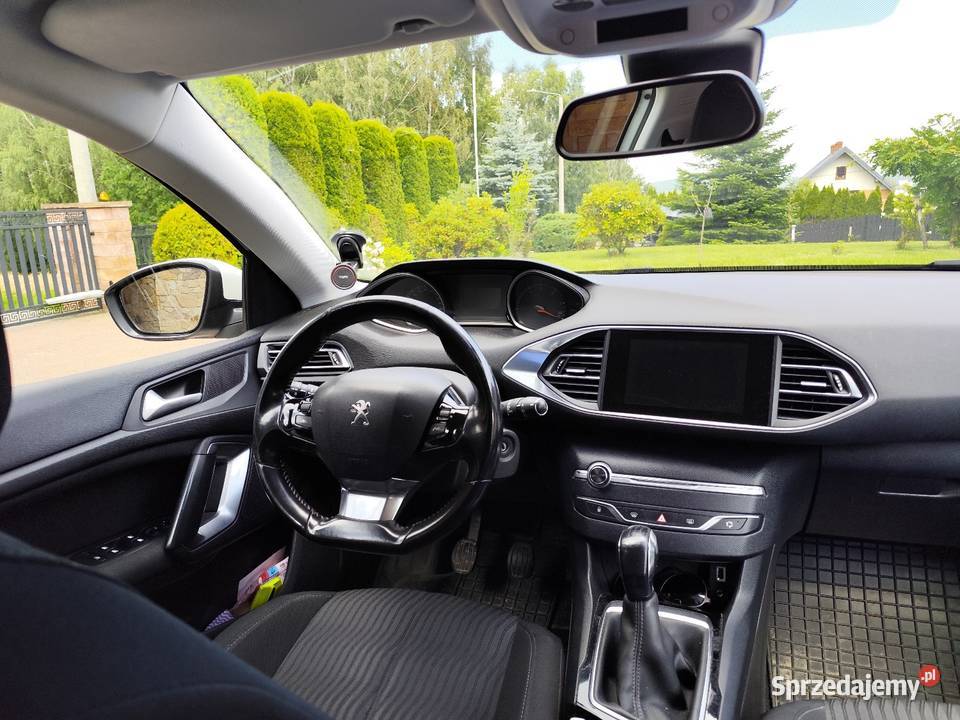 Peugeot 308 manualna Pępice
