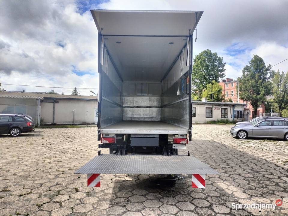 SCANIA P360 6x2 REGULOWANY KONTENER IZOTERMA ogrzewanie postojowe Częstochowa