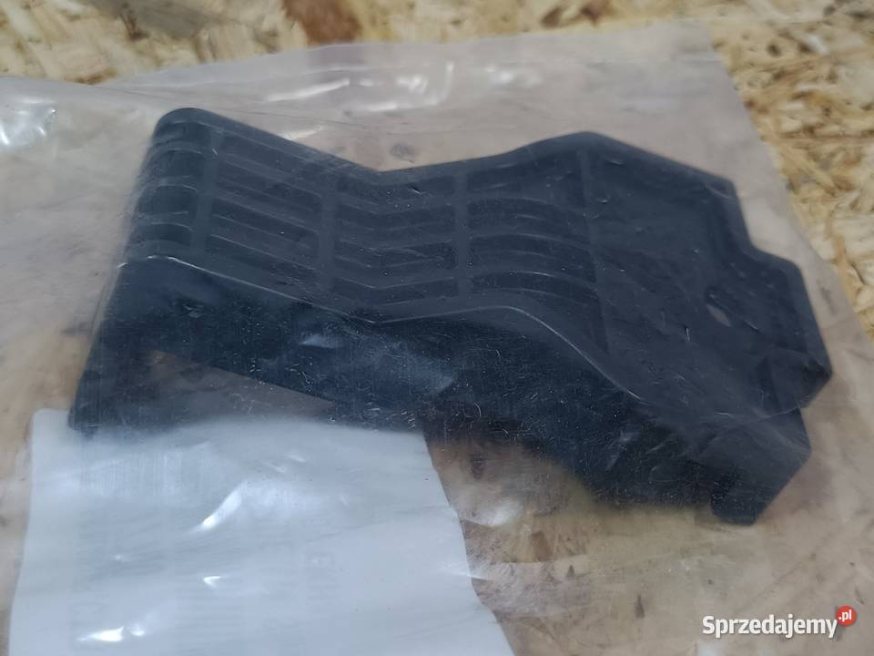 KIA CEED 3 III ŚLIZG MOCOWANIE ZDERZAKA TYŁ