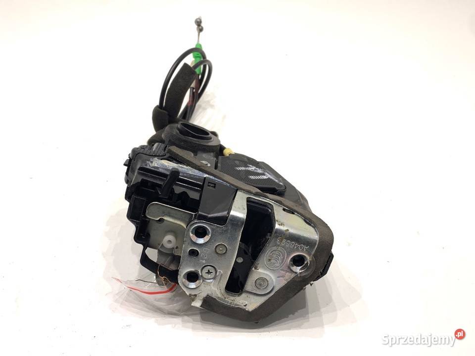 ZAMEK DRZWI PRAWY TYŁ LEXUS CT Hatchback