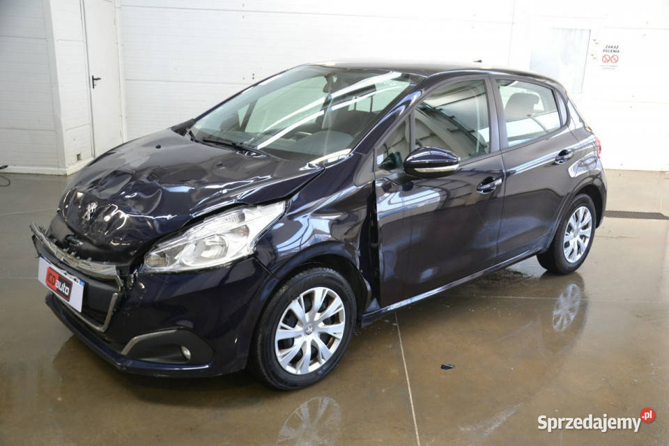 Peugeot 208 15 HDI 100 oszczędny nawigacja klima manualna Kęty