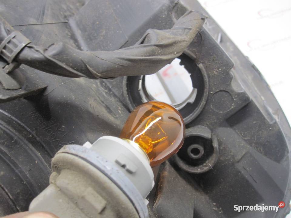 KIA SOUL 16 09r lampa lewa przód ANGLIK świętokrzyskie