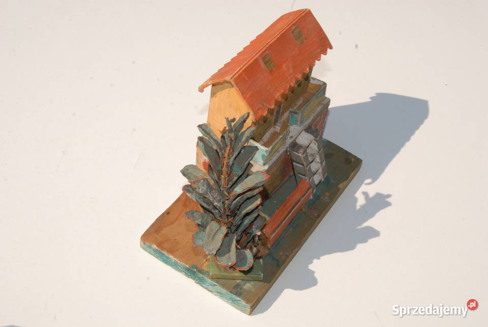 Stara zabawka model budynku domu do makiet Cieszyn