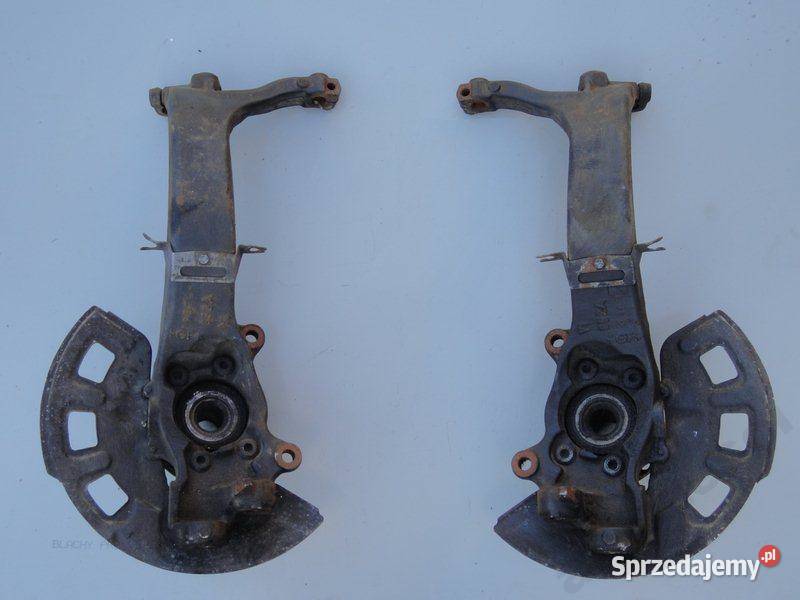 AUDI A8 D2 33 ZWROTNICA PIASTA PRZOD 4D0407257AD Przemęt