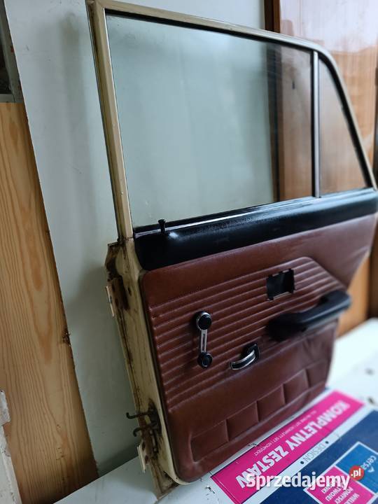 Oryginalne prawe tylne drzwi Fiat 125p osobowe Pionki sprzedam