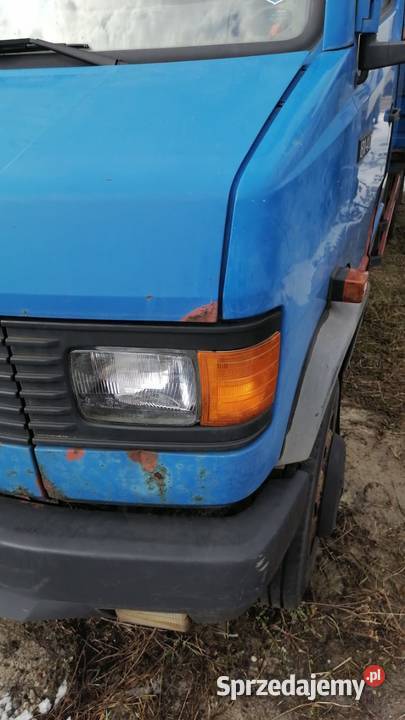 Błotnik lewy Mercedes Vario Rex 709 811 814 Rzędowice