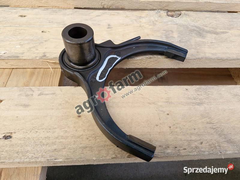 Widełki skrzyni biegów Massey Ferguson 6485 8110 Byków