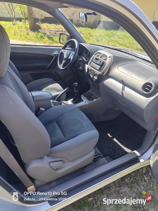 Toyota Rav4 18 benzyna klima elektryka bez rdzy immobilizer RAV4 Zabrze