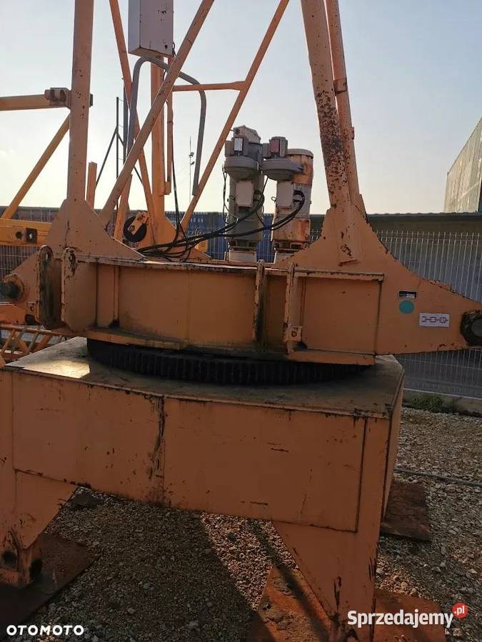 Żuraw wieżowy górnoobrotowy Potain MD 125 Ligota Piękna