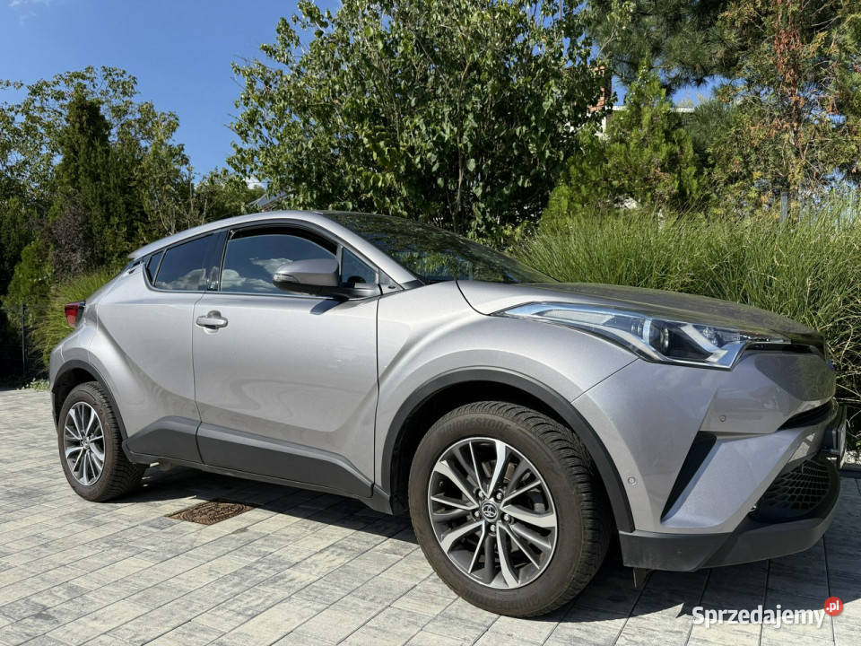 Toyota CHR Hybryda niski przebieg oryginalny VAT marża C-HR Poznań
