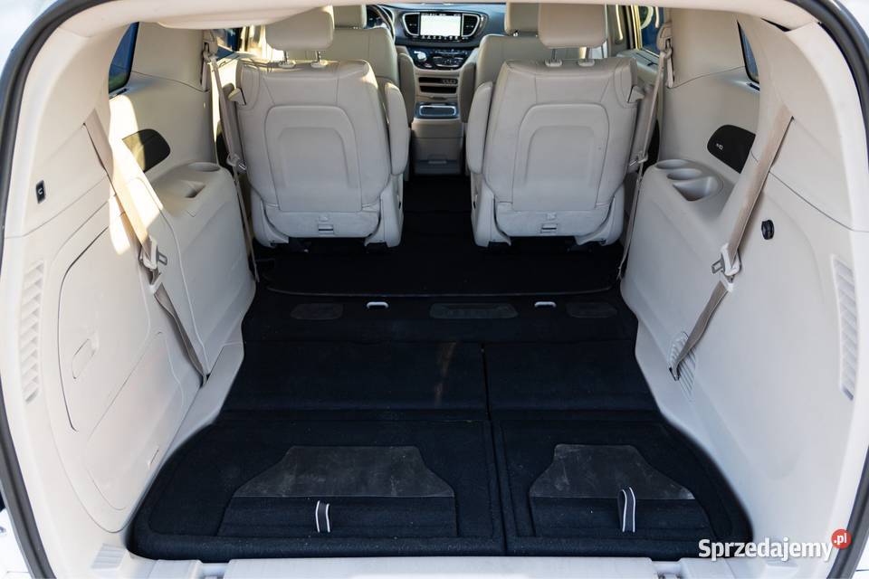 Chrysler Pacifica Plugin Hybrid Touring L Samochody osobowe Obryte