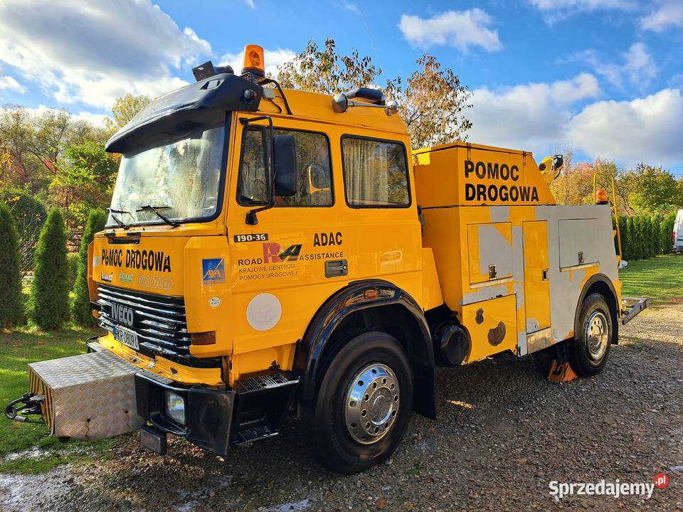 Iveco Holownik Tir Bus 13798cm3