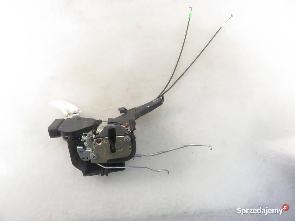 ZAMEK PRAWY PRZEDNI TOYOTA RAV 4 II