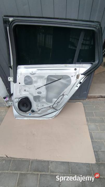 Drzwi prawy tył Opel Insignia kombi Wrocław