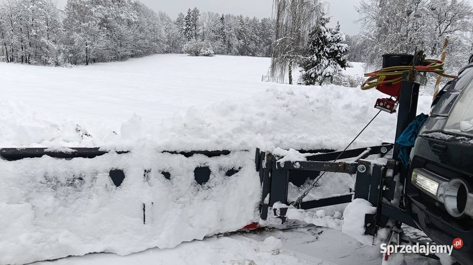 Pług do śniegu do samochodu Pierściec