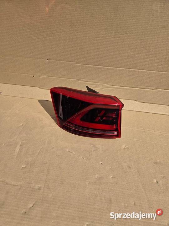 Lampa lewa lewy tył tylna VW TRoc Lift