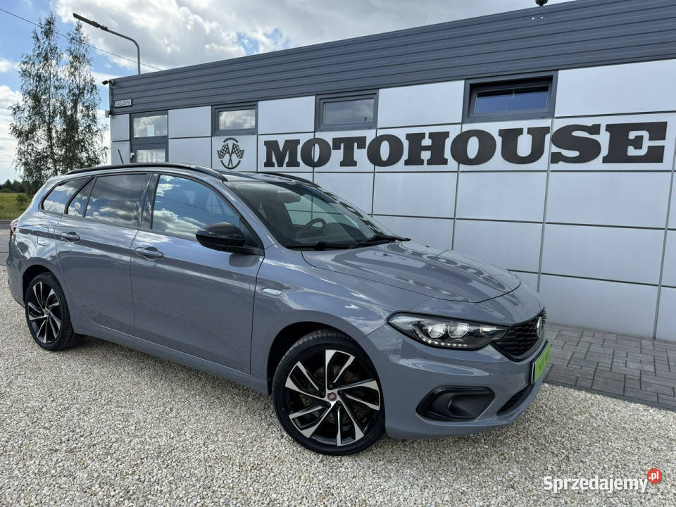 Fiat Tipo 14 Turbo SDesign II 2016 światła do jazdy dziennej śląskie Chełm Śląski