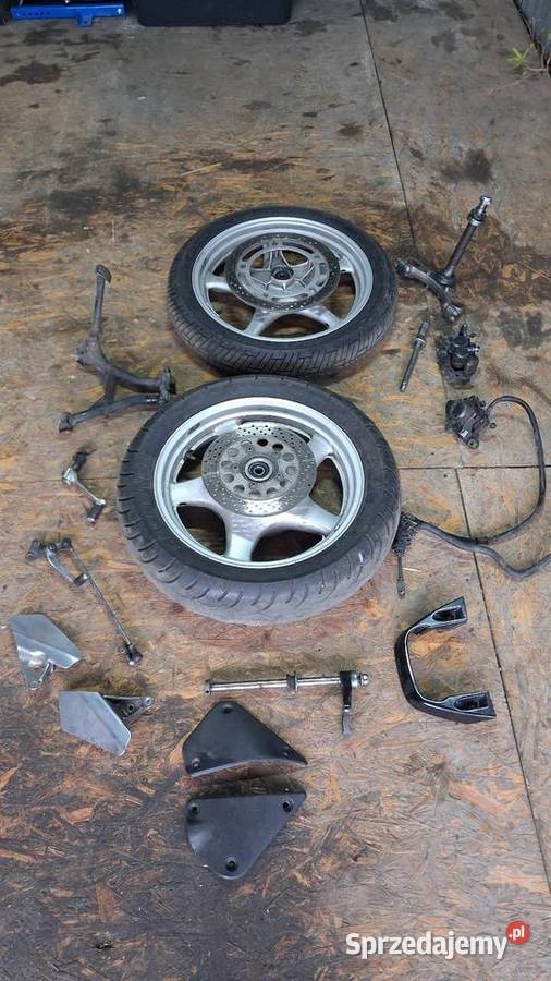 Sprzedam części Suzuki VX800 Części i akcesoria motocyklowe sprzedam