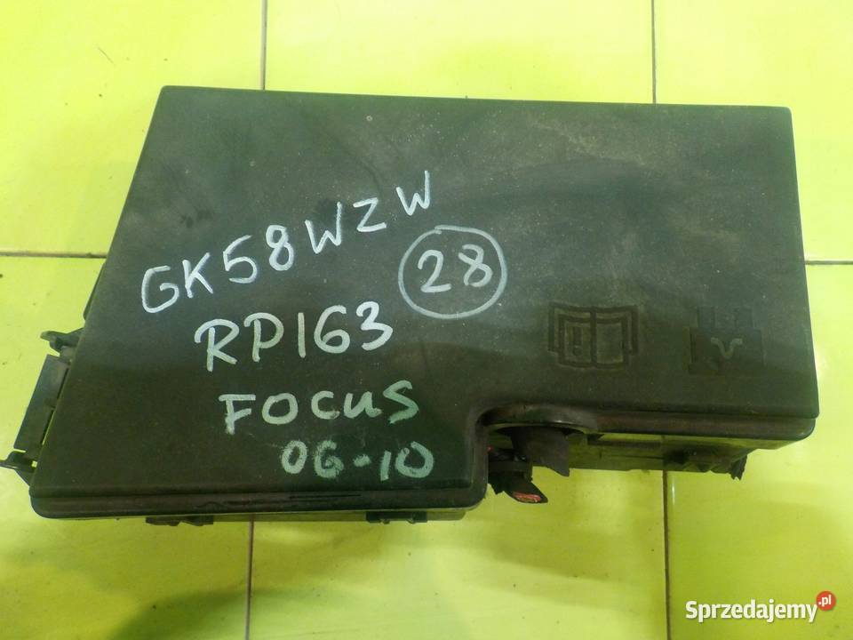 FOCUS C LIFT 16 B 08r 5D skrzynka bezpiecznikow osobowe mazowieckie Suków