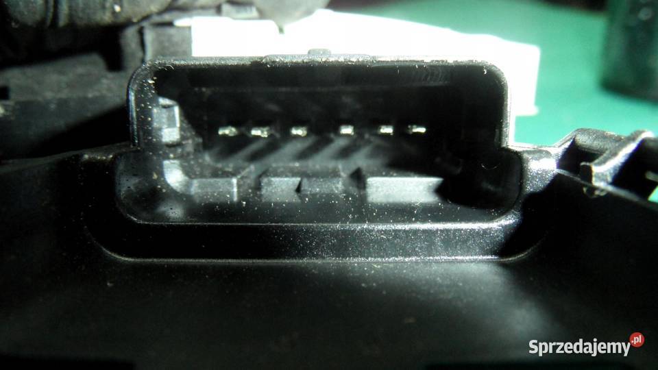 PEUGEOT PARTNER II LIFT 14r zamek drzwi bocznych Karoseria