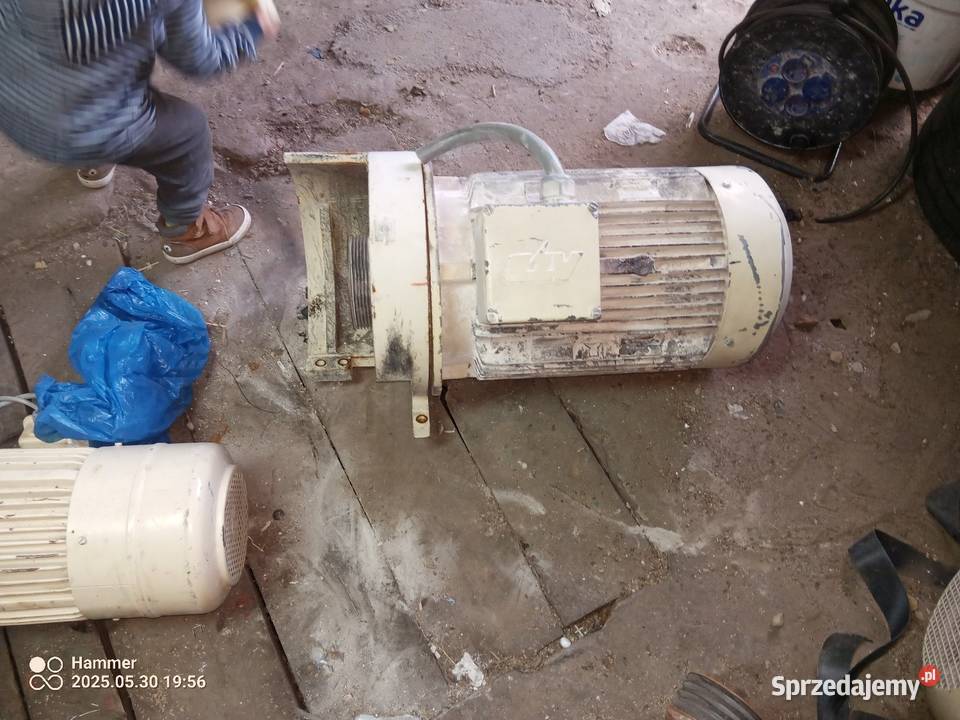 Silnik elektryczny 13 17 kw Brody sprzedam