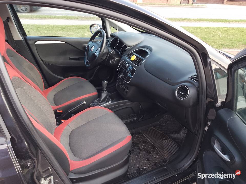 Fiat Punto Evo 2012r 14 8v Benzyna 77 1 Punto Evo mazowieckie Radom sprzedam