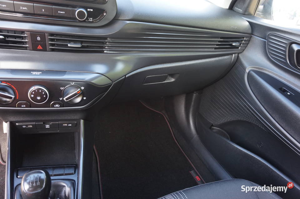 Hyundai i20 12 Classic Plus Nędza
