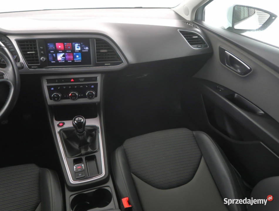 Seat Leon 14 TSI biały Samochody osobowe Bielany Wrocławskie
