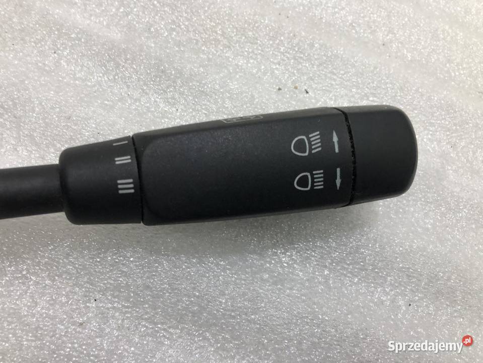 PRZEŁĄCZNIK WYCIERACZEK MERCEDES CKLASA W202 EU