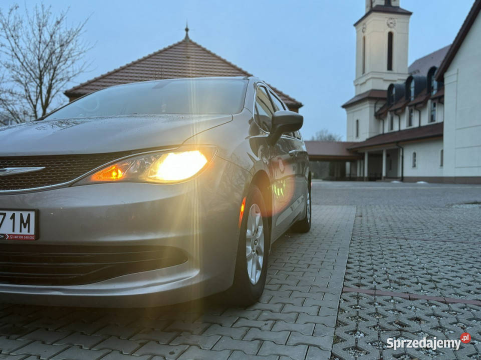 Chrysler Pacifica FV 23 Zadbany egzemplarz wielkopolskie Poznań