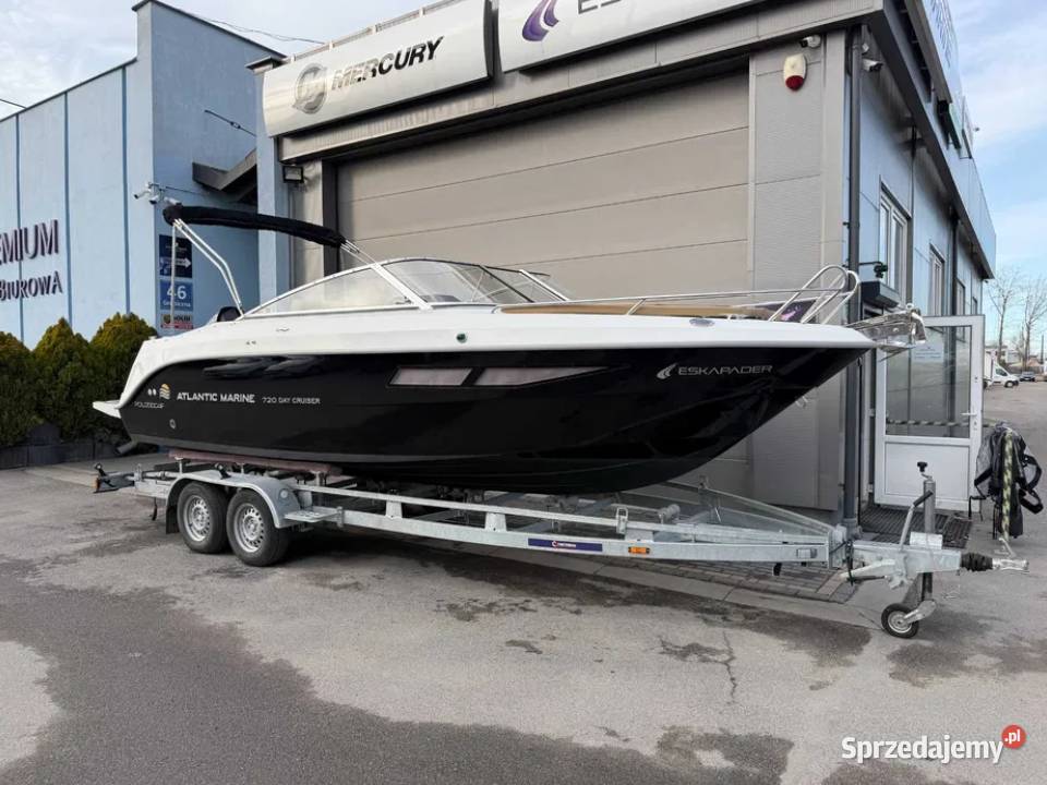 ŁÓDŹ MOTOROWA ATLANTIC MARINE 720 z silnikiem SUZUKI DF175 i przyczepą